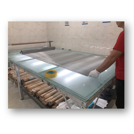 La disponibilidad de las relaciones de tamaño de abertura/diámetro del alambre durante el proceso de tejido de malla de alambre de acero inoxidable